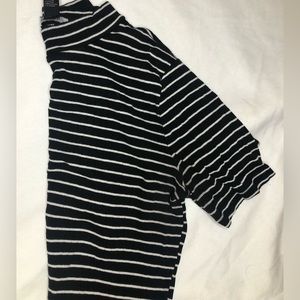 2/$15 Forever 21 Horizontal Striped Mock Neck Black and White T-Shirt